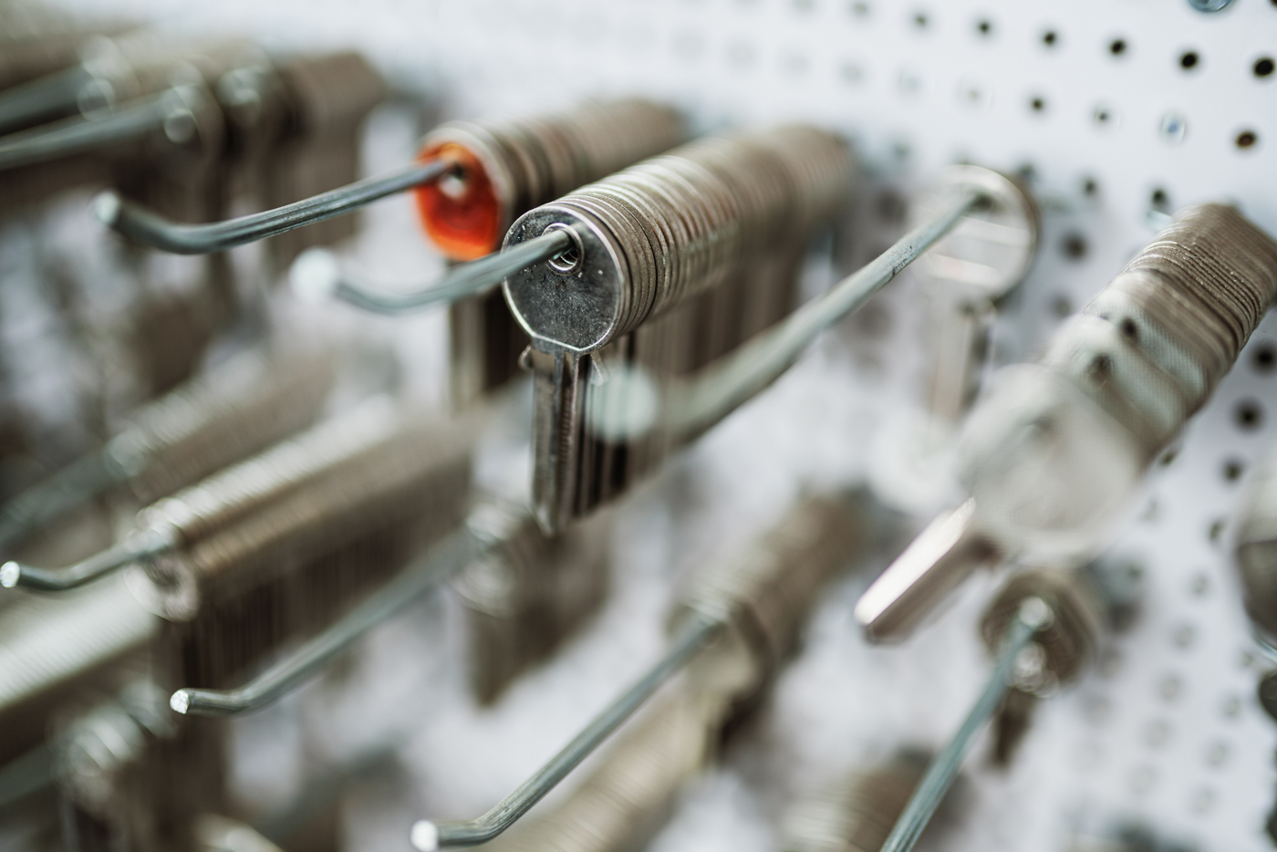 Lock maintenance spray service by Fortify Services Canada