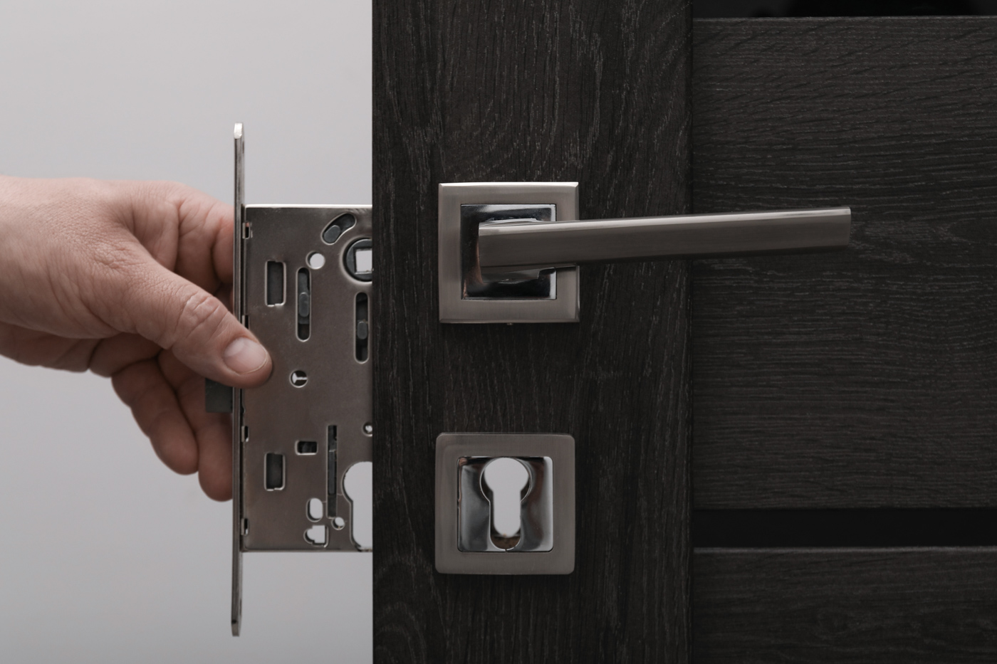 RV lock installation on door handle